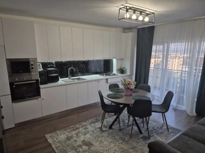 Apartament 2 cam, 38 mp, parcare, zona Teilor