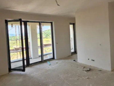 Apartament 2 cam, 41 mp, semifinisat, zona Tineretului